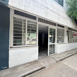 EDIFICIO UNIVERSIDAD 4
Prol. Corregidora Sur N.25. Local.